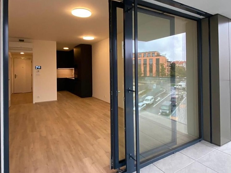 Pronájem bytu 2+kk 53 m² - foto 1