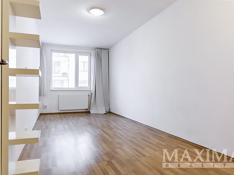 Pronájem bytu 2+kk 55 m² - foto 3