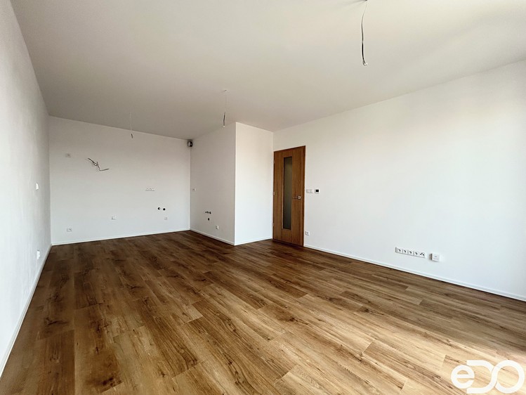 Pronájem bytu 2+kk 55 m² - foto 3