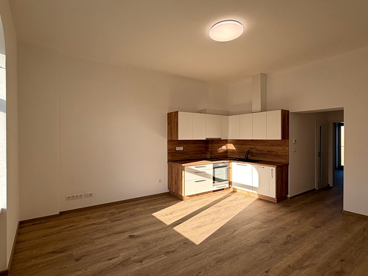 Pronájem bytu 2+kk 52 m² - foto 1