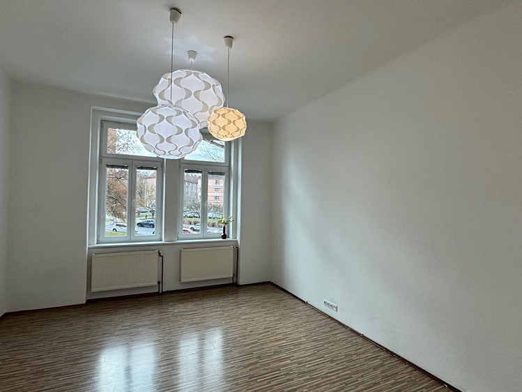 Pronájem bytu 2+kk 60 m² - foto 1