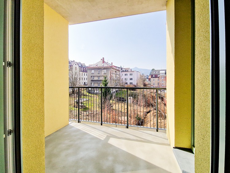 Pronájem bytu 2+kk 60 m² (Jednopodlažní) - foto 2