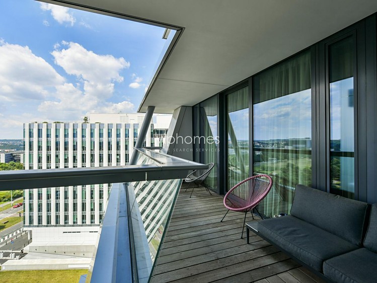 Pronájem bytu 4+kk 141 m² - foto 3