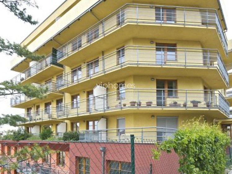 Pronájem bytu 4+kk 110 m² - foto 1