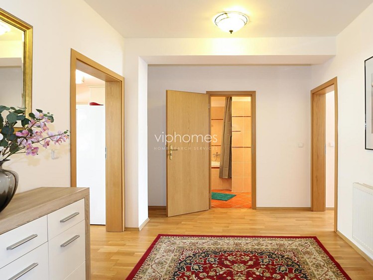 Pronájem bytu 3+kk 110 m² - foto 3
