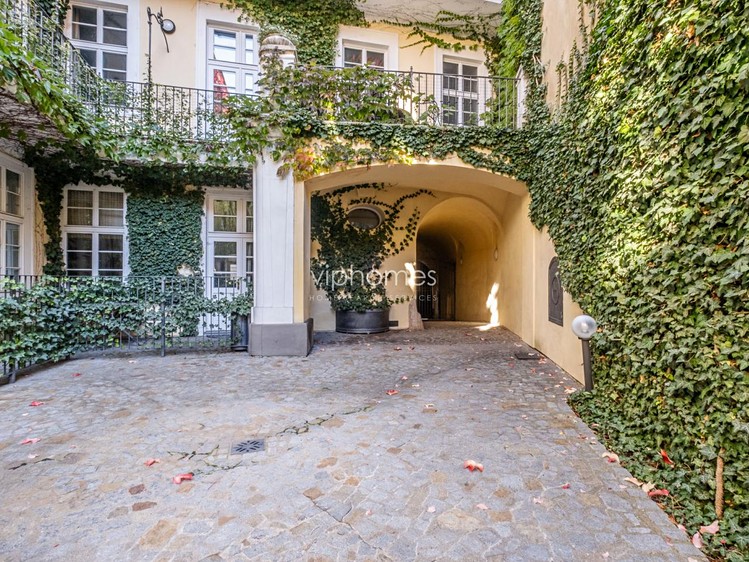 Pronájem bytu 2+kk 73 m² - foto 2