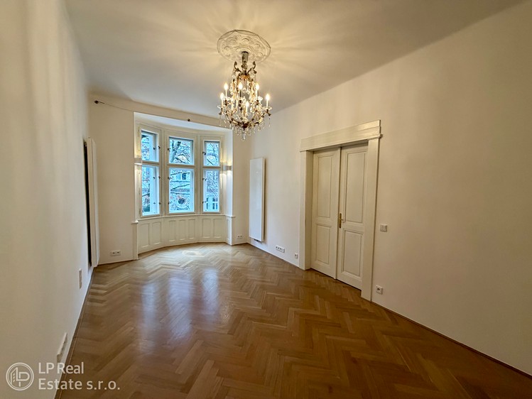 Pronájem bytu 3+kk 78 m² - foto 4
