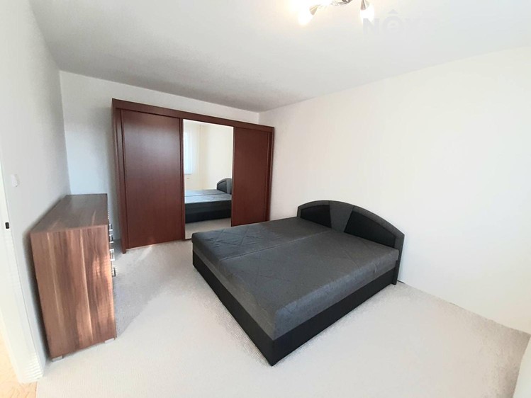 Pronájem bytu 1+1 36 m² - foto 2