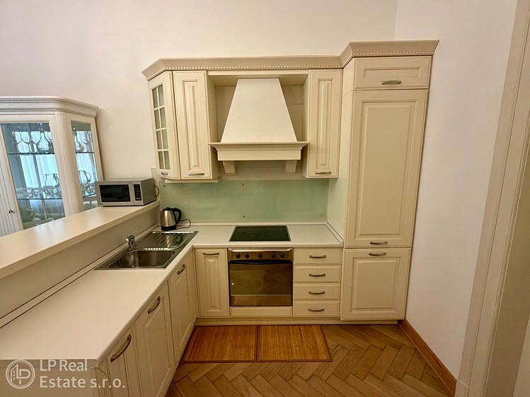 Pronájem bytu 3+kk 79 m² - foto 4