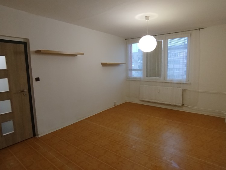 Pronájem bytu 2+1 56 m² (Jednopodlažní) - foto 3