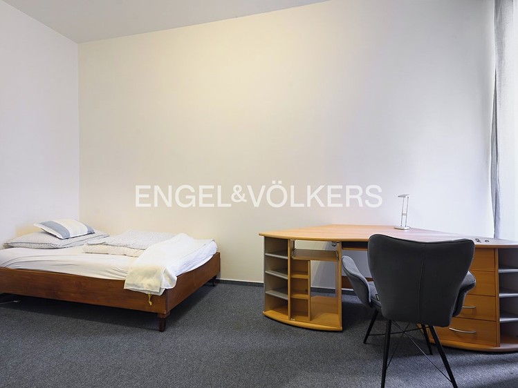 Pronájem bytu 3+kk 72 m² - foto 4