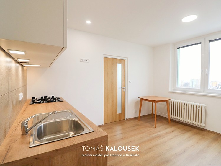 Pronájem bytu 1+1 34 m² - foto 5