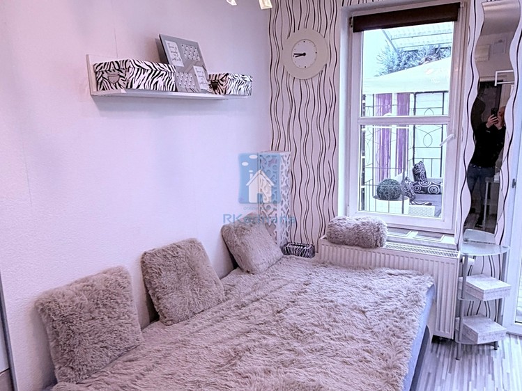 Pronájem bytu 1+kk 28 m² - foto 4