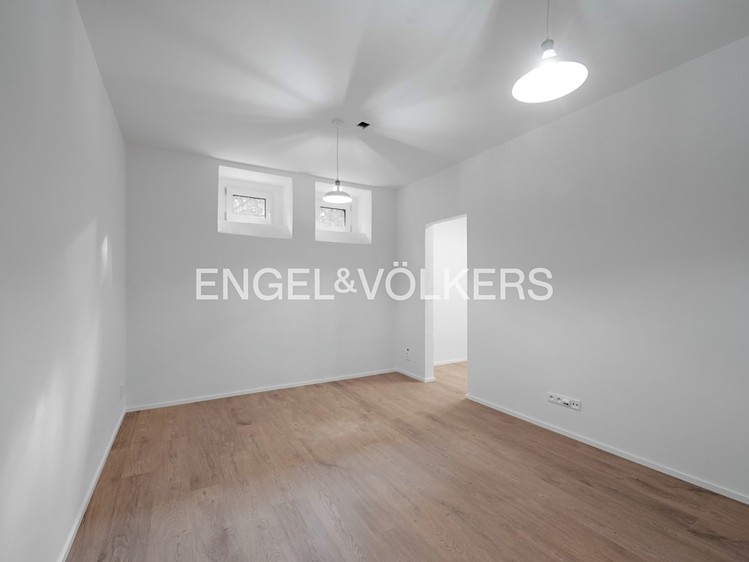 Pronájem bytu 3+kk 80 m² - foto 5