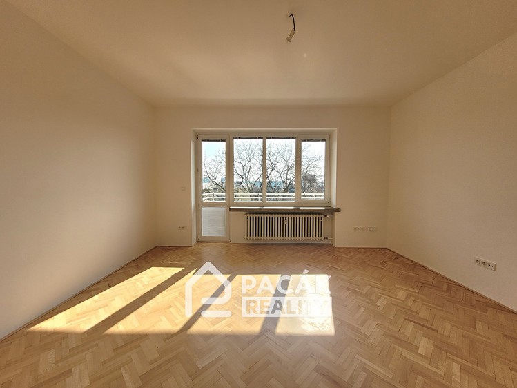 Pronájem bytu 3+1 84 m² - foto 2