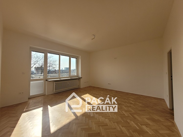 Pronájem bytu 3+1 84 m² - foto 5