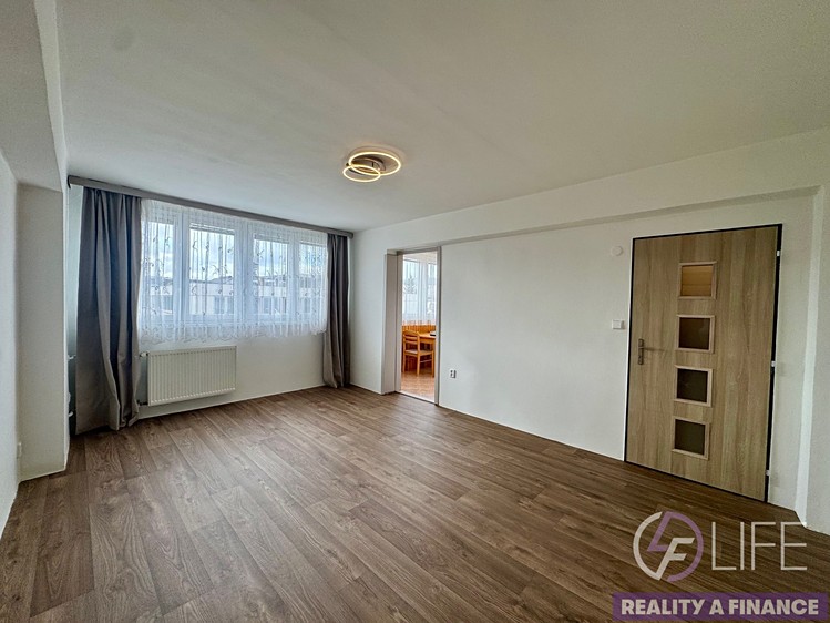 Pronájem bytu 3+1 72 m² - foto 3