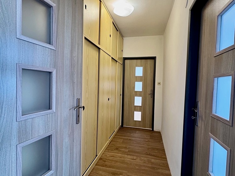 Pronájem bytu 3+1 72 m² - foto 7