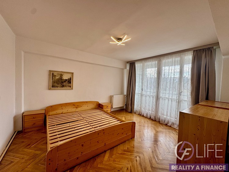 Pronájem bytu 3+1 72 m² - foto 5