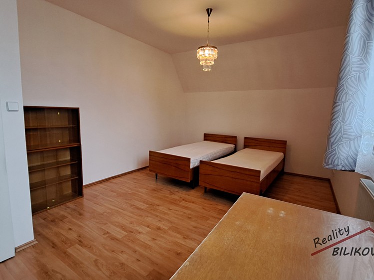 Pronájem bytu 2+kk 77 m² (Podkrovní) - foto 8