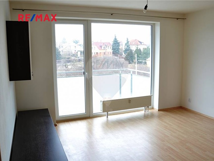 Pronájem bytu 2+kk 58 m² (Jednopodlažní) - foto 3