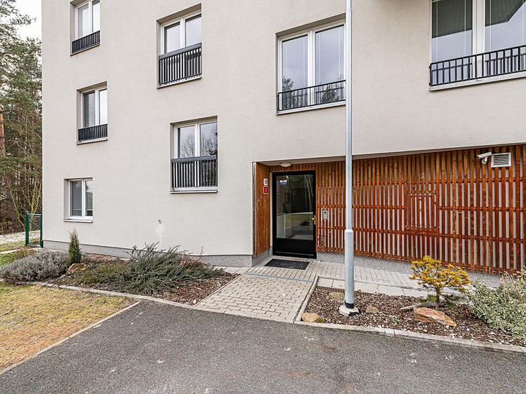Pronájem bytu 2+kk 56 m² (Jednopodlažní) - foto 1