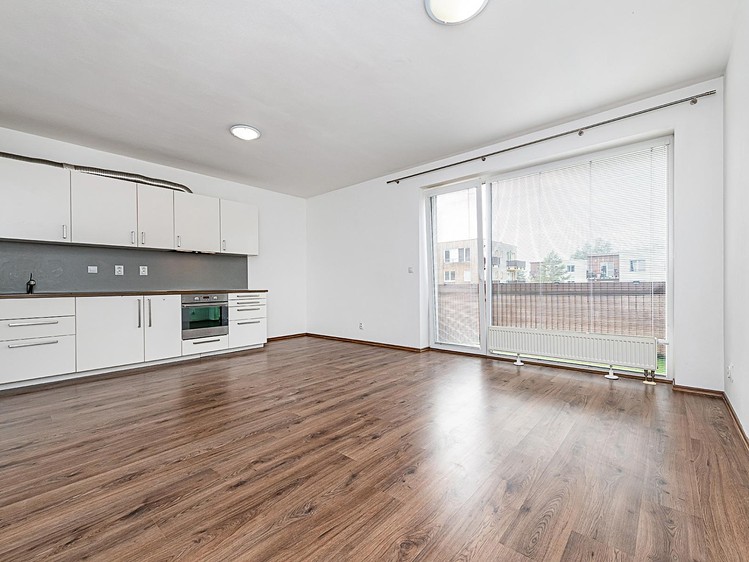 Pronájem bytu 2+kk 56 m² (Jednopodlažní) - foto 3