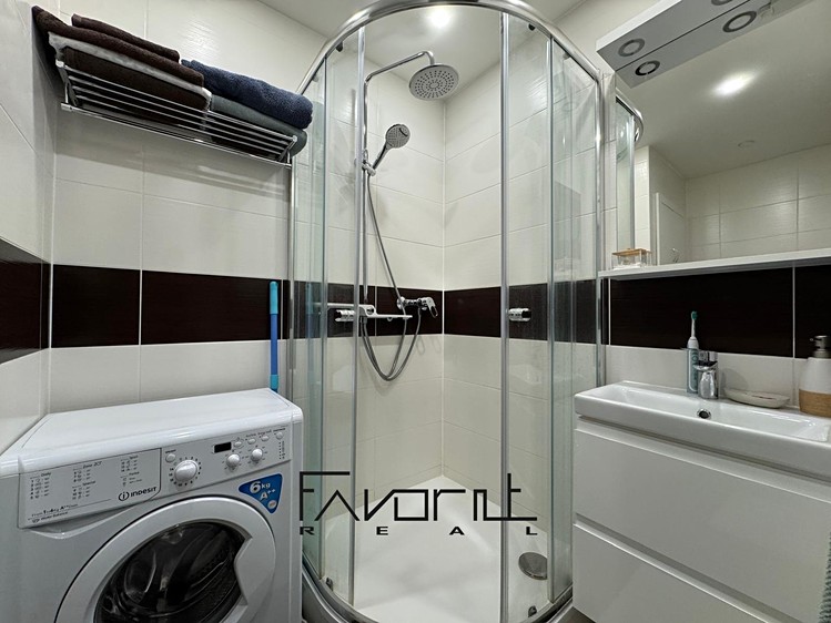 Pronájem bytu 2+1 46 m² - foto 1