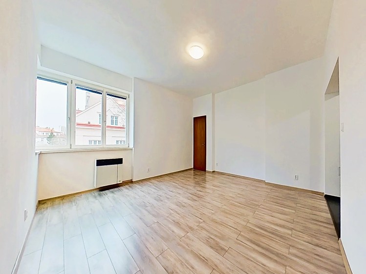 Pronájem bytu 1+kk 40 m² (Jednopodlažní) - foto 1