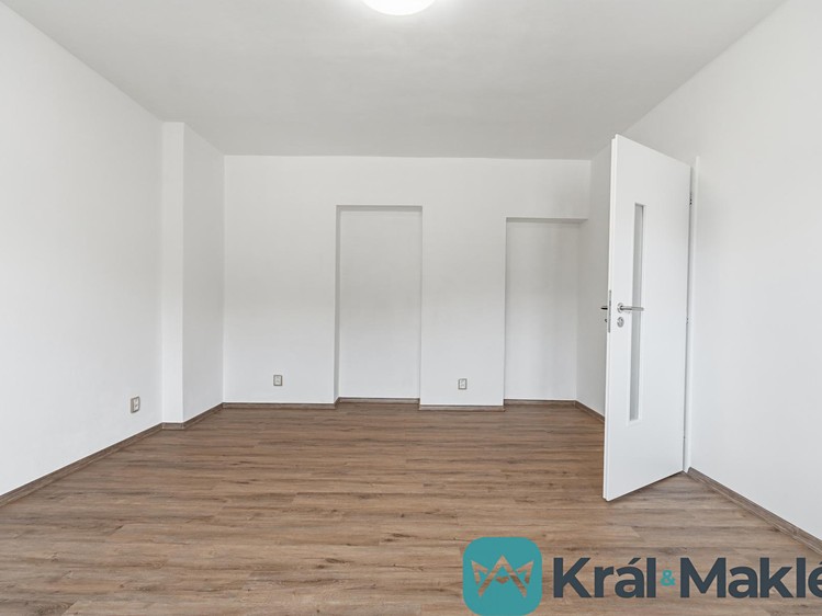 Pronájem bytu 2+1 72 m² - foto 5