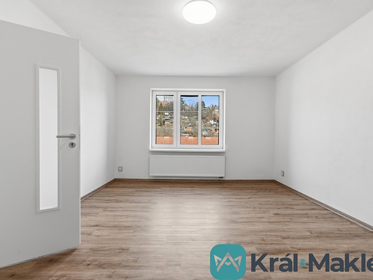 Pronájem bytu 2+1 72 m² - foto 6