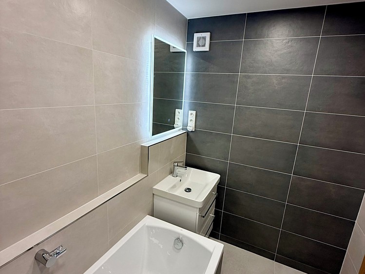 Pronájem bytu 4+1 83 m² - foto 5