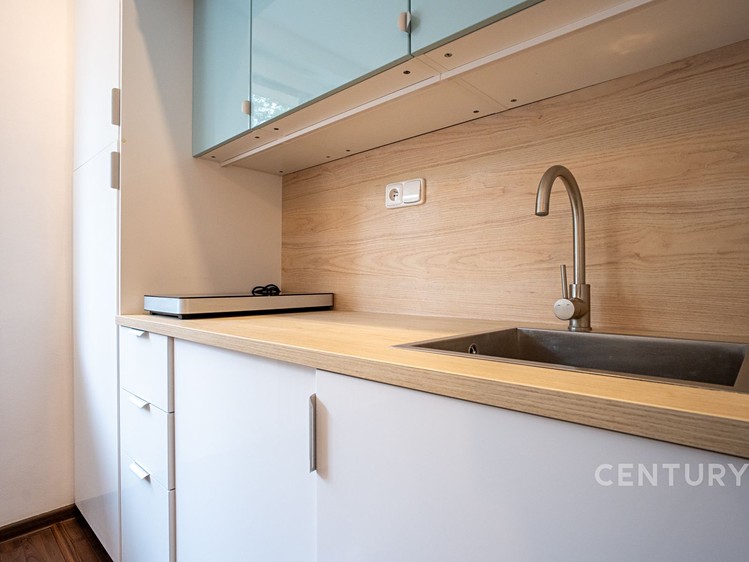 Pronájem bytu 1+kk 22 m² - foto 1