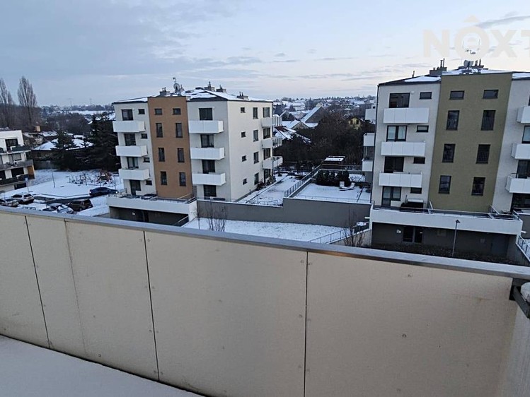Pronájem bytu 2+kk 55 m² (Jednopodlažní) - foto 3