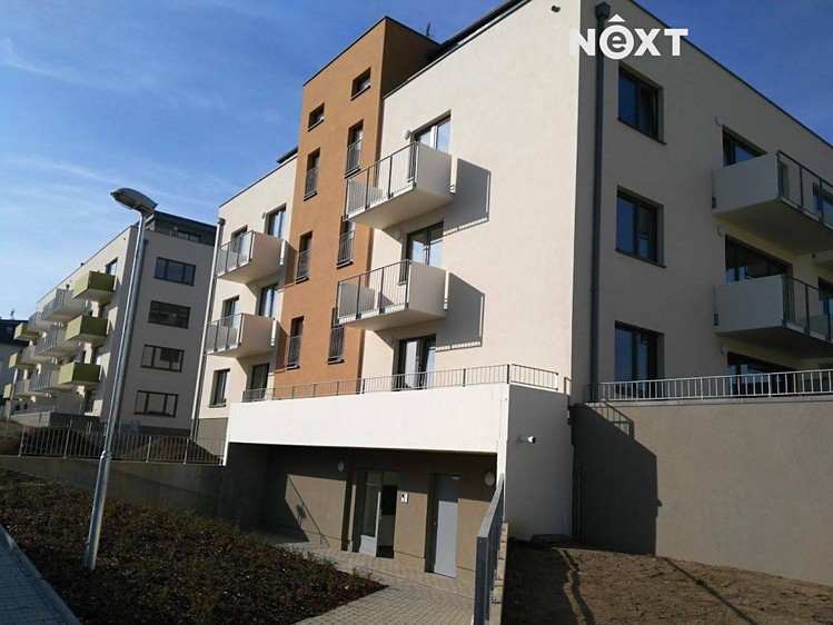 Pronájem bytu 2+kk 55 m² (Jednopodlažní) - foto 1