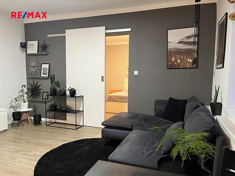 Pronájem bytu 2+kk 42 m² - foto 1