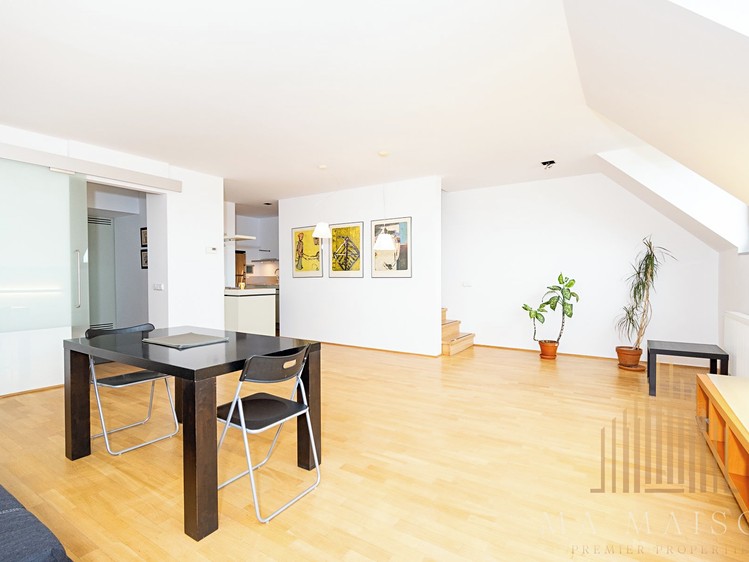 Pronájem bytu 2+kk 103 m² (Mezonet) - foto 4