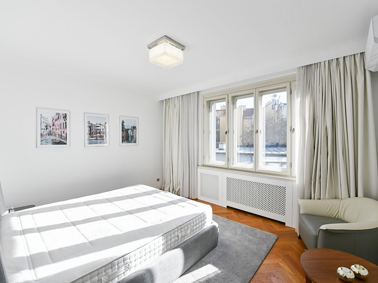 Pronájem bytu 3+kk 83 m² - foto 7