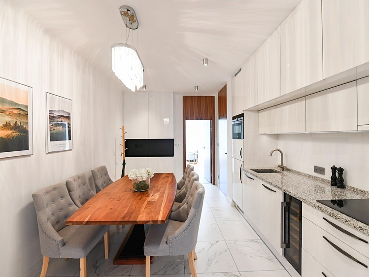 Pronájem bytu 3+kk 83 m² - foto 5