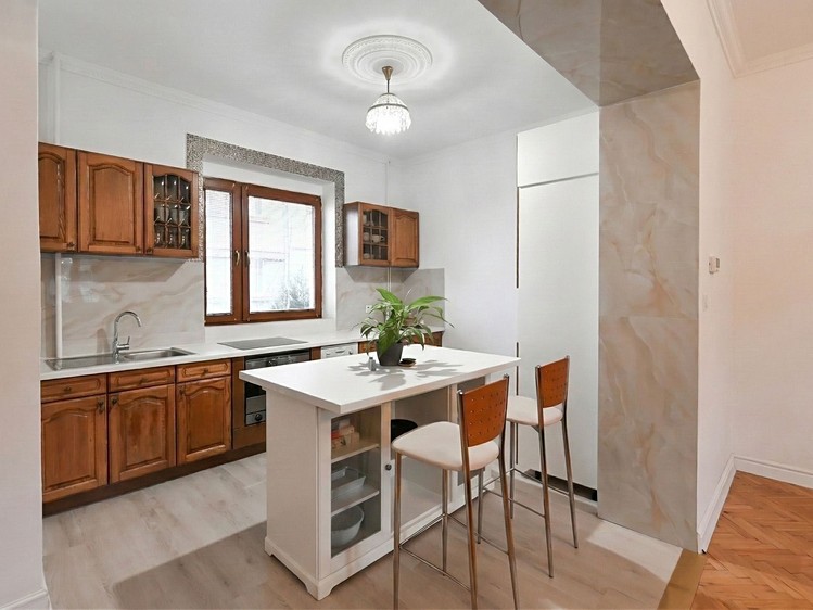 Pronájem bytu 2+kk 75 m² - foto 2