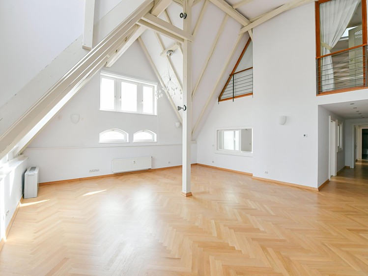 Pronájem bytu 5+1 286 m² (Mezonet) - foto 2
