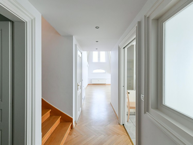 Pronájem bytu 5+1 286 m² (Mezonet) - foto 6