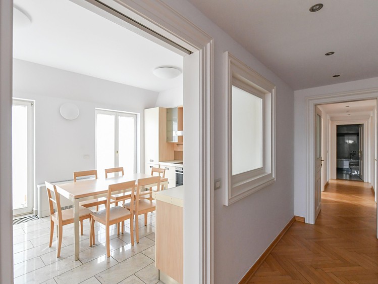 Pronájem bytu 5+1 286 m² (Mezonet) - foto 5