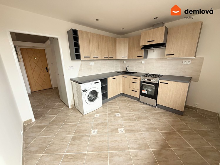 Pronájem bytu 1+1 37 m² - foto 3