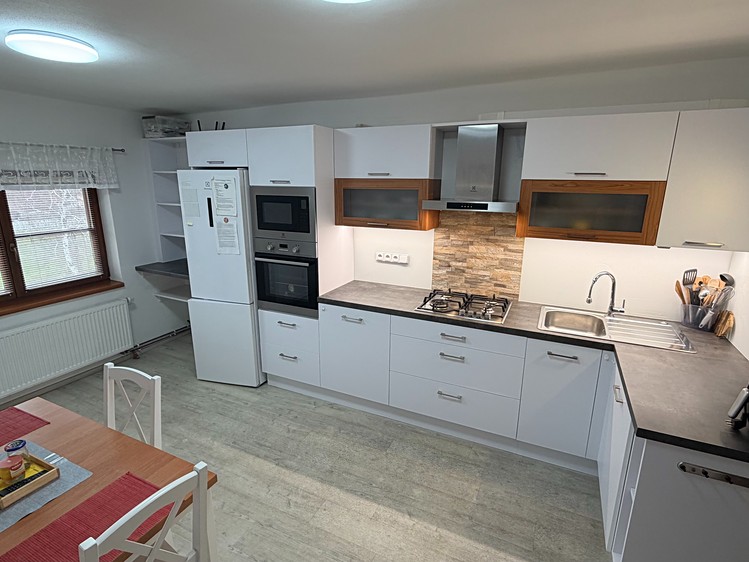 Pronájem bytu 2+1 65 m² - foto 2