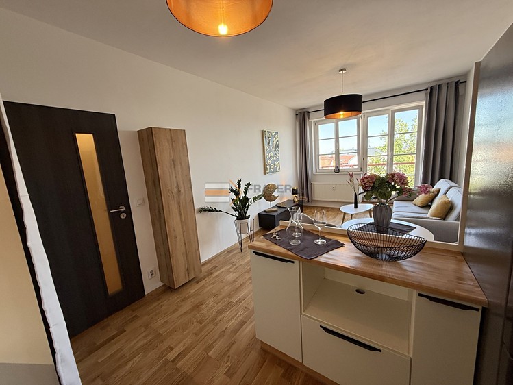 Pronájem bytu 2+kk 49 m² - foto 2