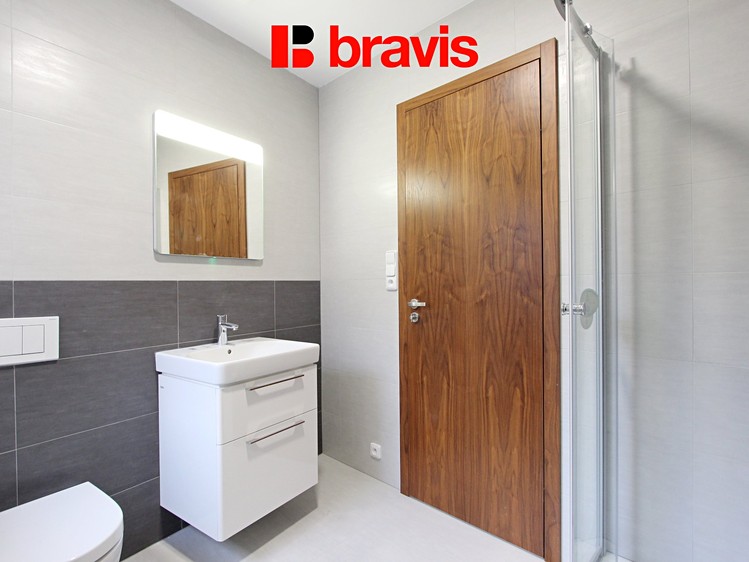Pronájem bytu 2+kk 62 m² (Podkrovní) - foto 7