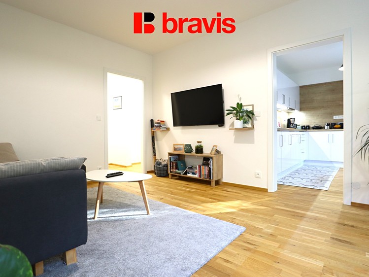 Pronájem bytu 2+1 58 m² - foto 7
