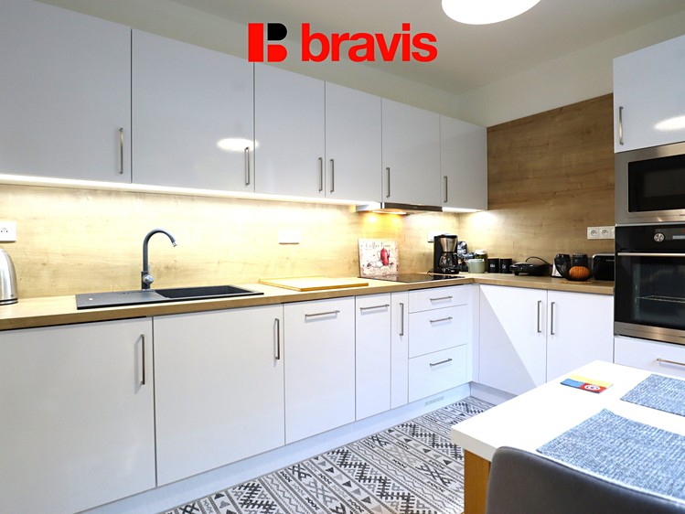 Pronájem bytu 2+1 58 m² - foto 6