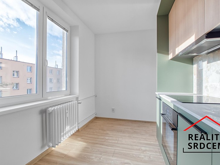 Pronájem bytu 1+1 35 m² - foto 4